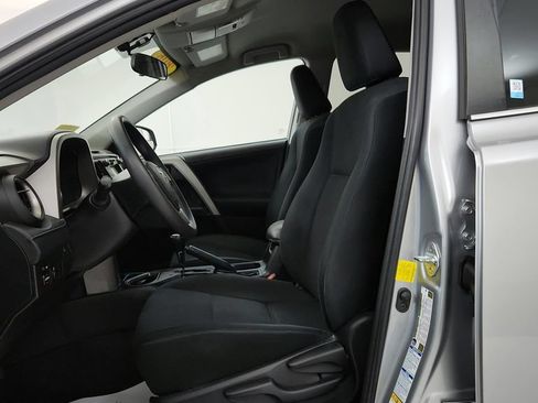 Used 2016 Toyota RAV4 LE AWD/4WD image 28