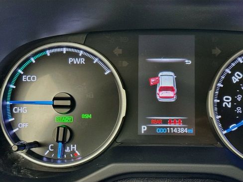 Used 2021 Toyota RAV4 XLE w/ Convenience Package AWD/4WD image 15