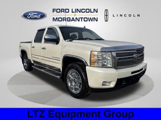 Used 2010 Chevrolet Silverado 1500 LTZ w/ White Diamond Tricoat Edition video 4