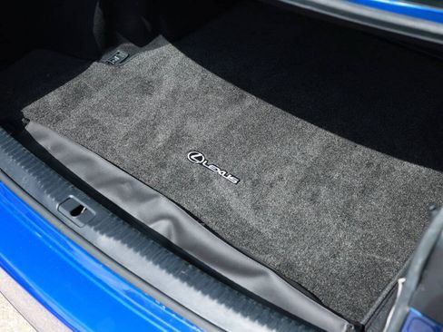 Used 2018 Lexus IS 300 F Sport w/ F Sport Package RWD image 35