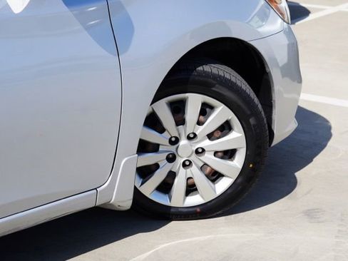 Used 2019 Nissan Sentra S FWD image 8