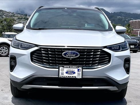 Used 2025 Ford Escape SE w/ PHEV Premium Package FWD image 6