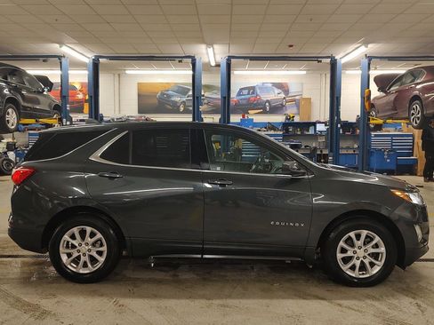 Used 2020 Chevrolet Equinox LT w/ Driver Convenience Package image 29