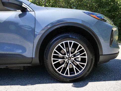 Used 2024 Ford Escape SE image 49