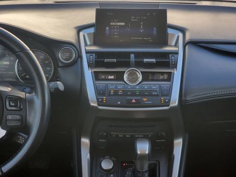 Used 2015 Lexus NX 200t FWD image 25