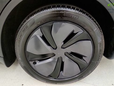 Used 2026 Tesla Model Y 2WD image 83
