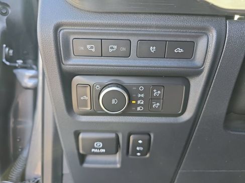 Used 2021 Ford F150 Lariat w/ Equipment Group 502A High AWD/4WD image 30