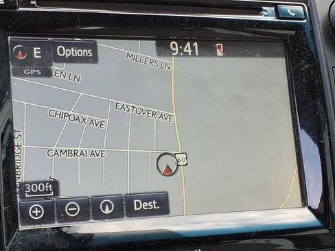 Used 2016 Toyota Camry XLE w/ Moonroof Package image 9