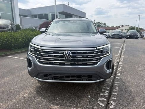 Certified 2025 Volkswagen Atlas SEL AWD/4WD image 11