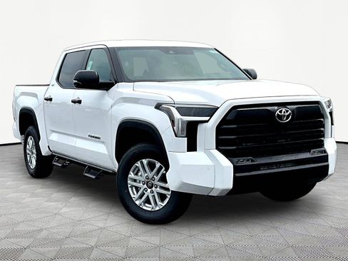 New 2026 Toyota Tundra SR5 AWD/4WD image 3