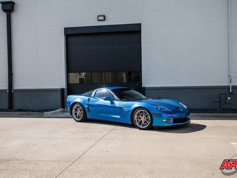 Used 2009 Chevrolet Corvette Z06 w/ Preferred Equipment Group RWD image 15
