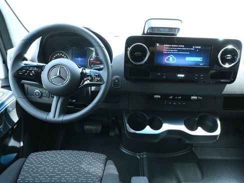 New 2026 Mercedes-Benz Sprinter 2500 image 14