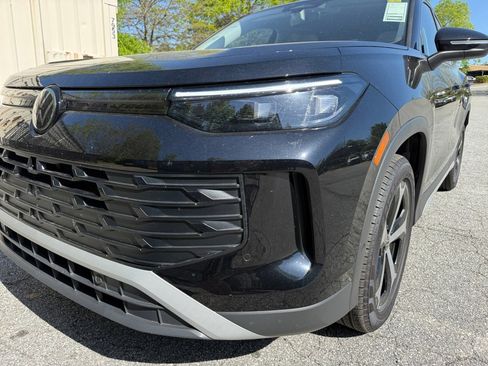 New 2026 Volkswagen Tiguan SE AWD/4WD image 26