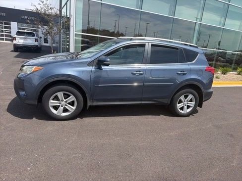 Used 2013 Toyota RAV4 XLE AWD/4WD image 2