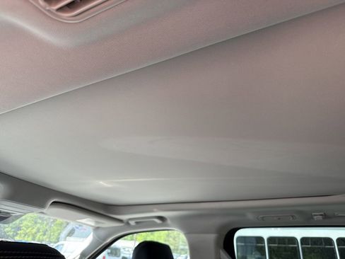 Used 2025 Ford Expedition Platinum image 19