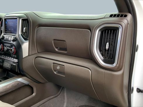 Used 2019 Chevrolet Silverado 1500 LTZ AWD/4WD image 19