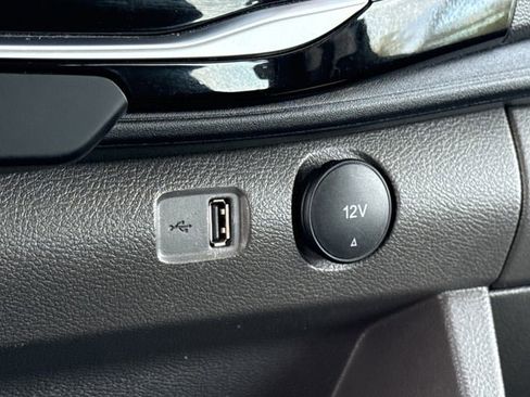 Used 2025 Ford Transit 350 XLT image 31