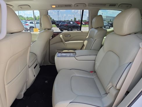Used 2018 INFINITI QX80 2WD w/ Driver Assistance Package image 11