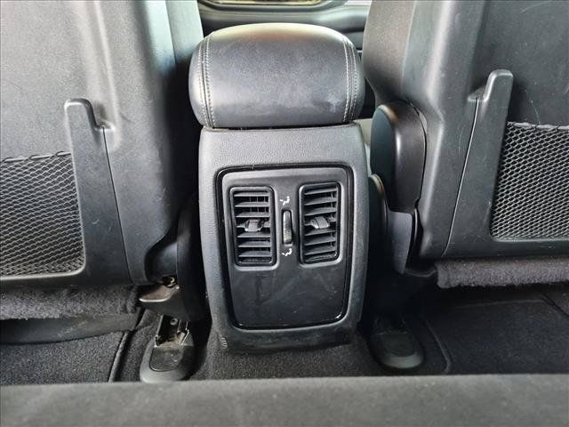 Used 2023 Dodge Durango SXT RWD image 16