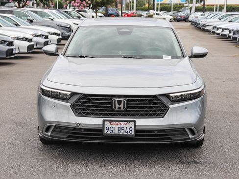 Used 2023 Honda Accord EX-L image 2