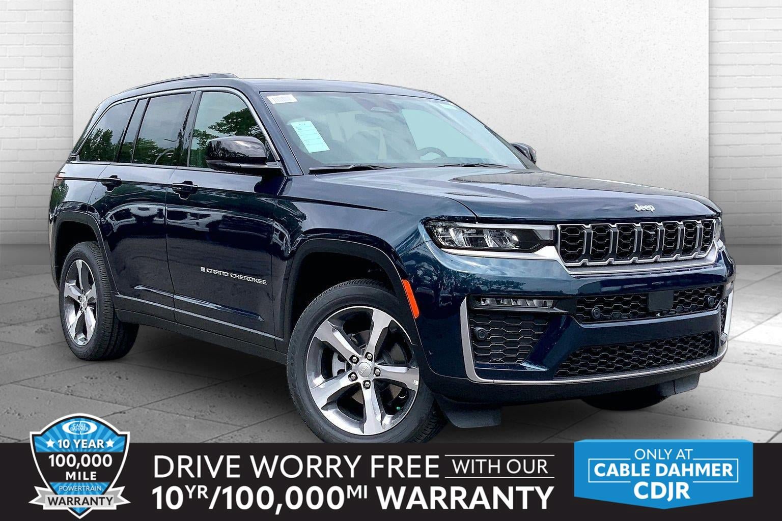 New 2026 Jeep Grand Cherokee Limited w/ Luxury Tech Group II AWD/4WD image 1