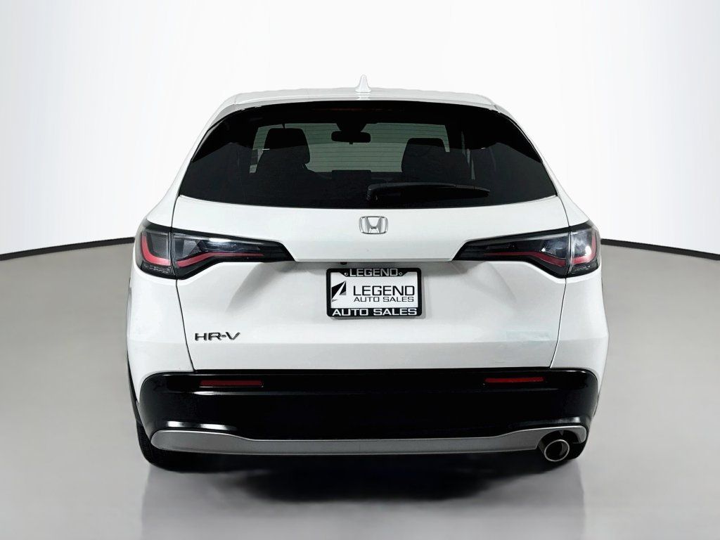 Used 2023 Honda HR-V Sport image 6