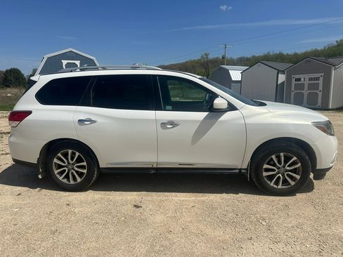 Used 2014 Nissan Pathfinder SL w/ SL Premium Package AWD/4WD image 5