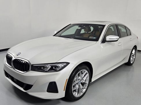 New 2026 BMW 330i xDrive Sedan w/ Premium Package image 3
