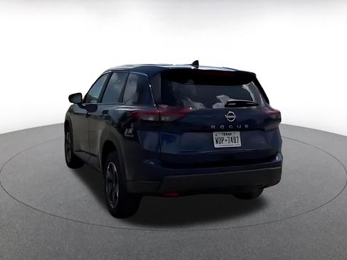 Used 2025 Nissan Rogue SV AWD/4WD image 12