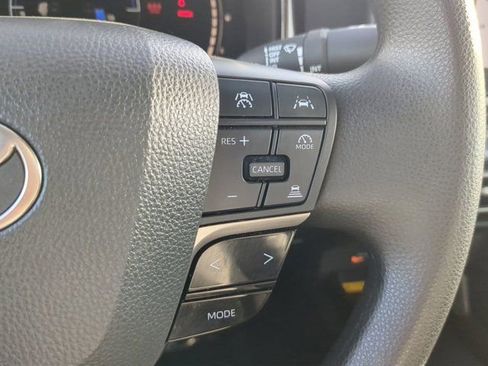 Used 2025 Toyota Camry LE image 23