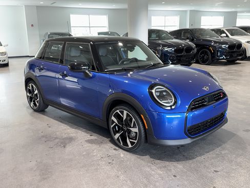 New 2026 MINI Cooper S FWD image 1