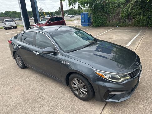 Used 2020 Kia Optima LX image 9