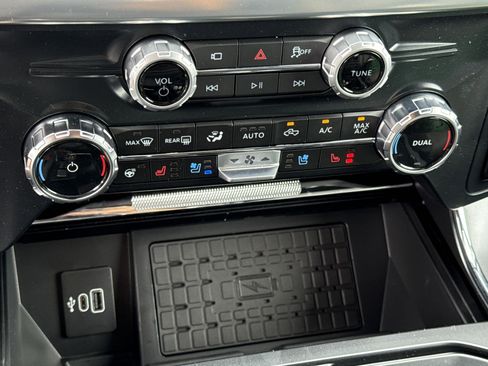 New 2025 Ford F150 Lariat w/ Equipment Group 502A High image 24