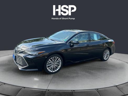 Used 2020 Toyota Avalon Limited w/ Advanced Safety Package FWD image 1