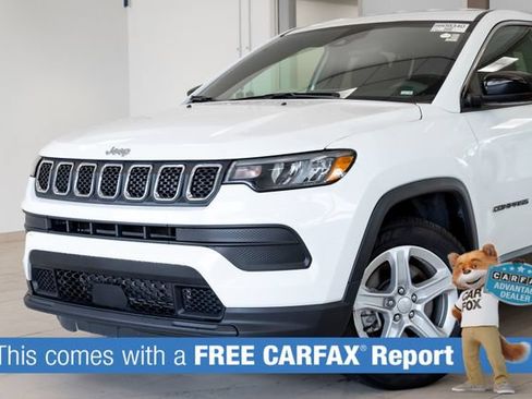 Used 2023 Jeep Compass Sport AWD/4WD image 2