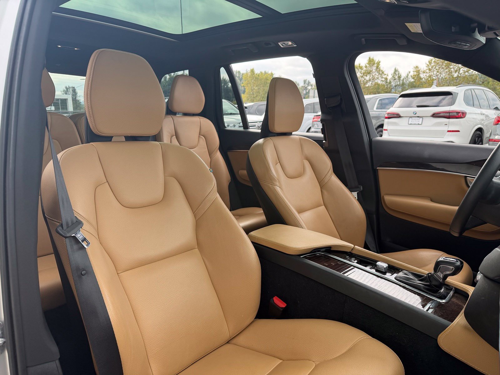 Used 2019 Volvo XC90 T6 Momentum w/ Advanced Package AWD/4WD image 21