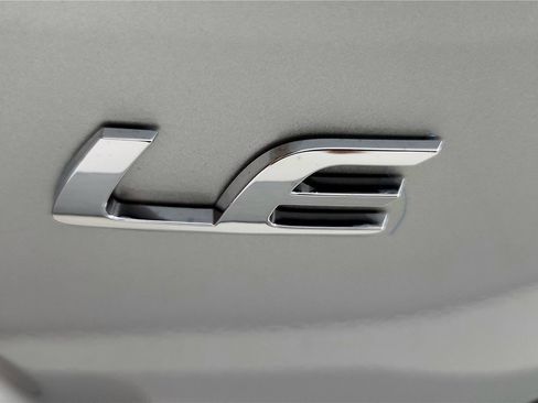 Used 2025 Toyota Corolla LE image 14