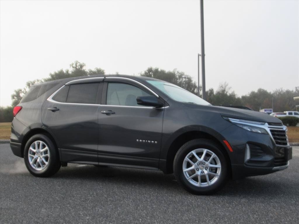 Used 2023 Chevrolet Equinox LT AWD/4WD image 2