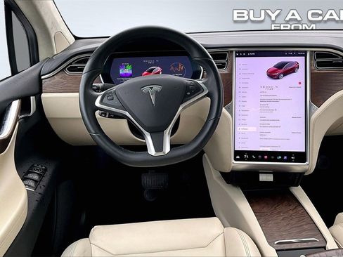 Used 2017 Tesla Model X 75D image 5
