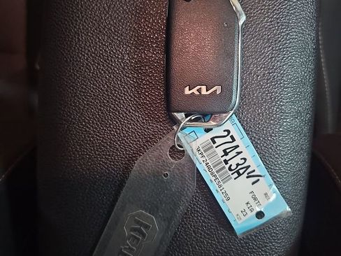 Used 2023 Kia Forte LXS image 28