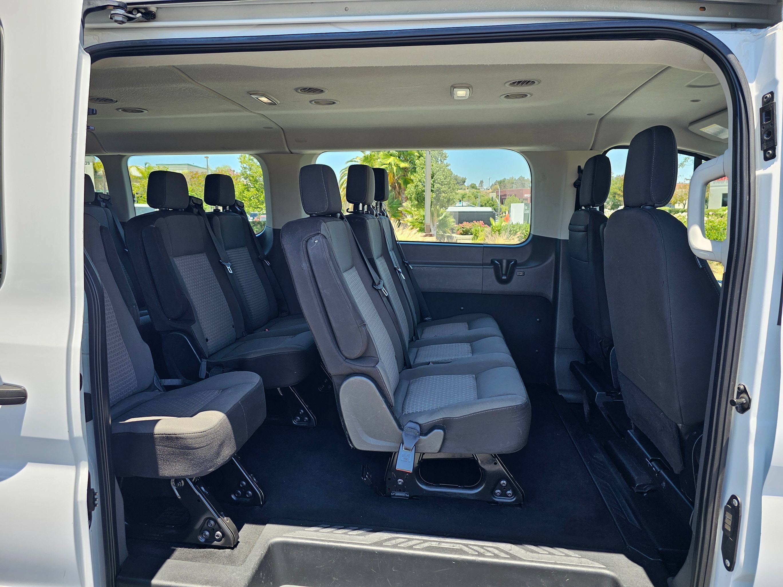 Used 2023 Ford Transit 350 XLT RWD image 18