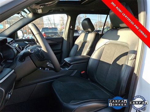 Certified 2025 Jeep Grand Cherokee L Altitude image 9