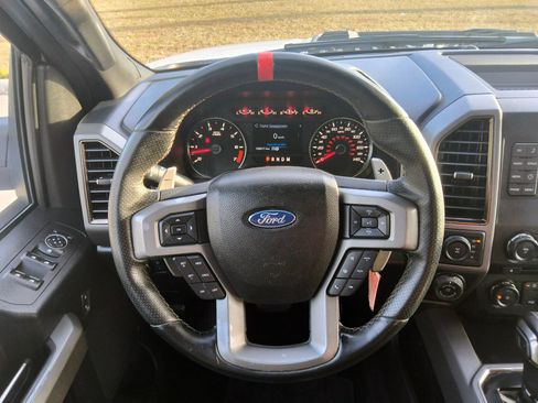 Used 2017 Ford F150 Raptor image 6