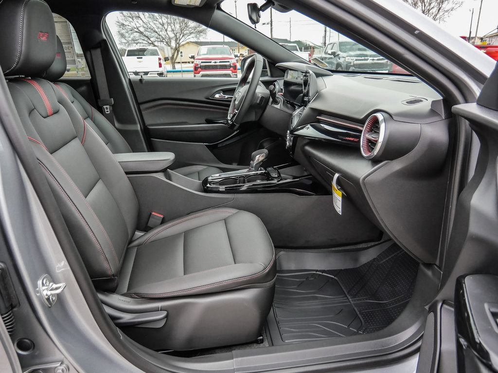 New 2026 Chevrolet Trax RS w/ Driver Confidence Package FWD image 15
