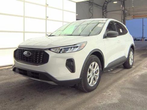 Used 2024 Ford Escape Active w/ Tech Pack #1 image 3