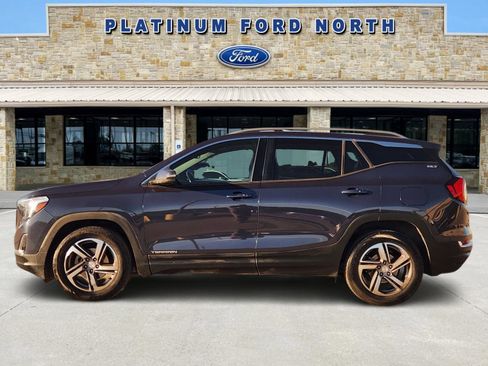 Used 2018 GMC Terrain SLT w/ Preferred Package image 3