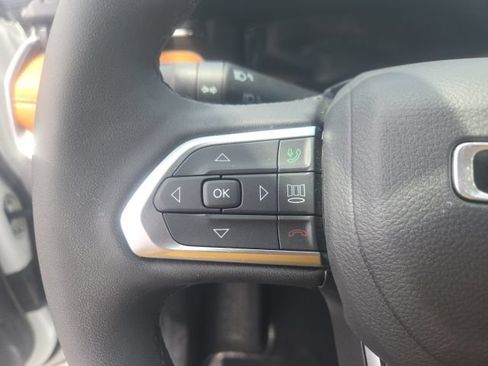 Used 2025 Jeep Compass Limited w/ Elite Group AWD/4WD image 28