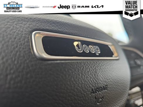Used 2022 Jeep Grand Cherokee Limited 4xe w/ Luxury Tech Group II AWD/4WD image 37