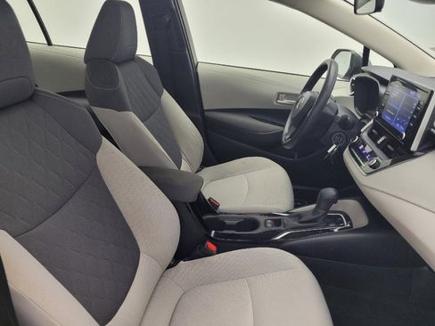 Used 2021 Toyota Corolla LE FWD image 21