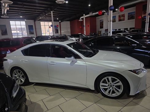 Used 2023 Lexus IS 300 w/ Comfort Package RWD image 4